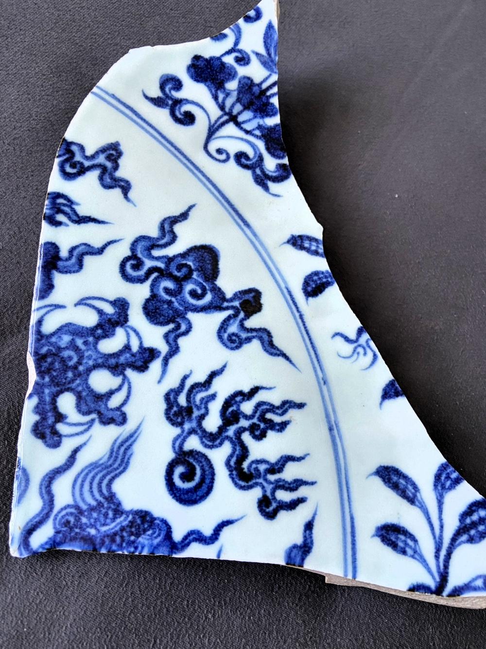 从苏麻离青的晕散，看收藏圈的“矮人看戏”现象

陶瓷收藏圈里，苏麻离青是个绕不开