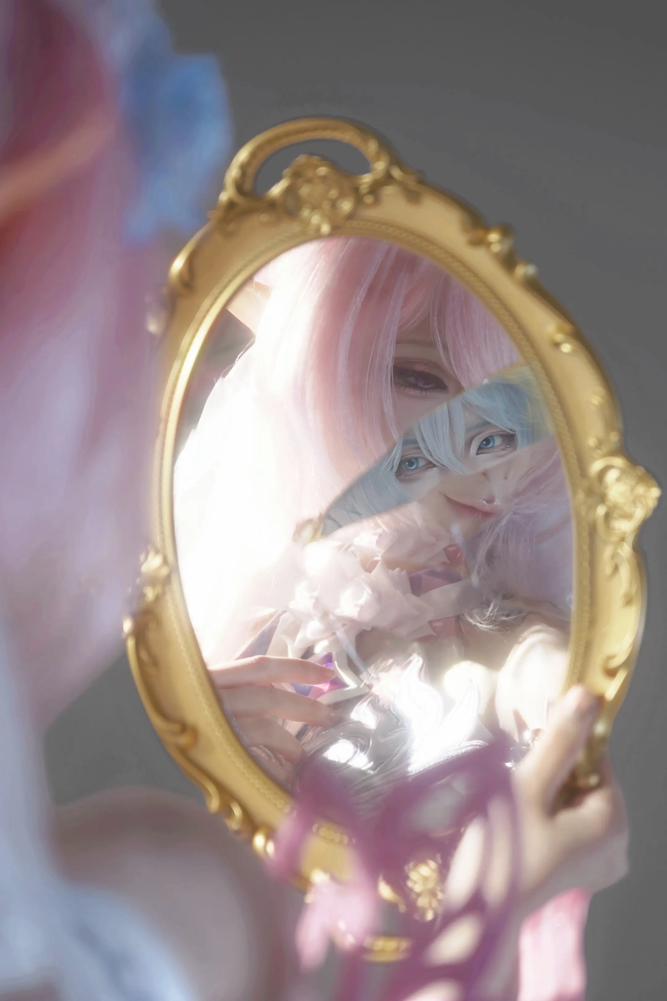 「救世主」。希望这个世界永远不需要「救世主」。♪      白厄  📷