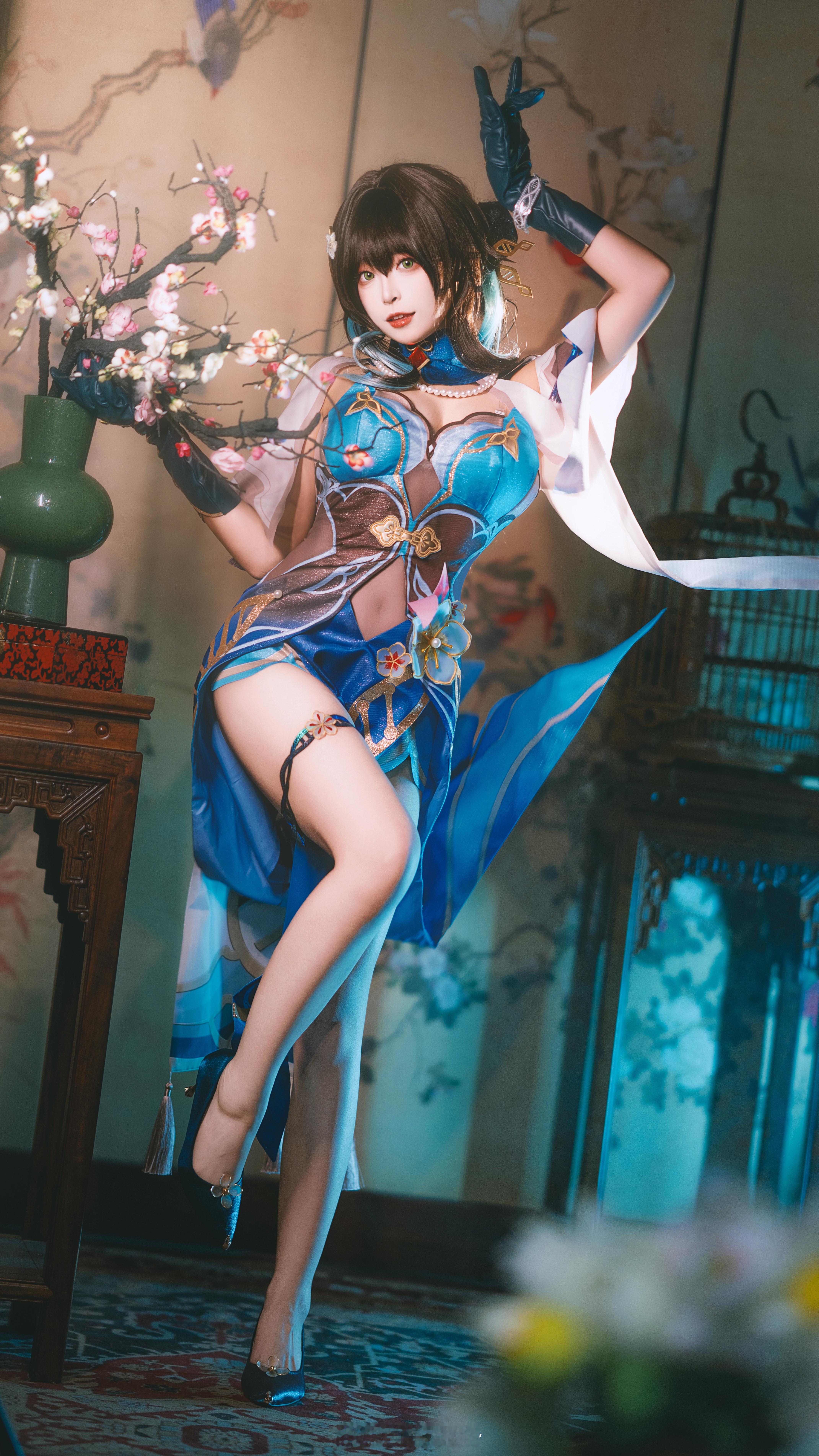 #崩坏星穹铁道[超话]##星穹铁道阮梅#预告一张阮·梅本来今天发的 忙晕了[苦涩