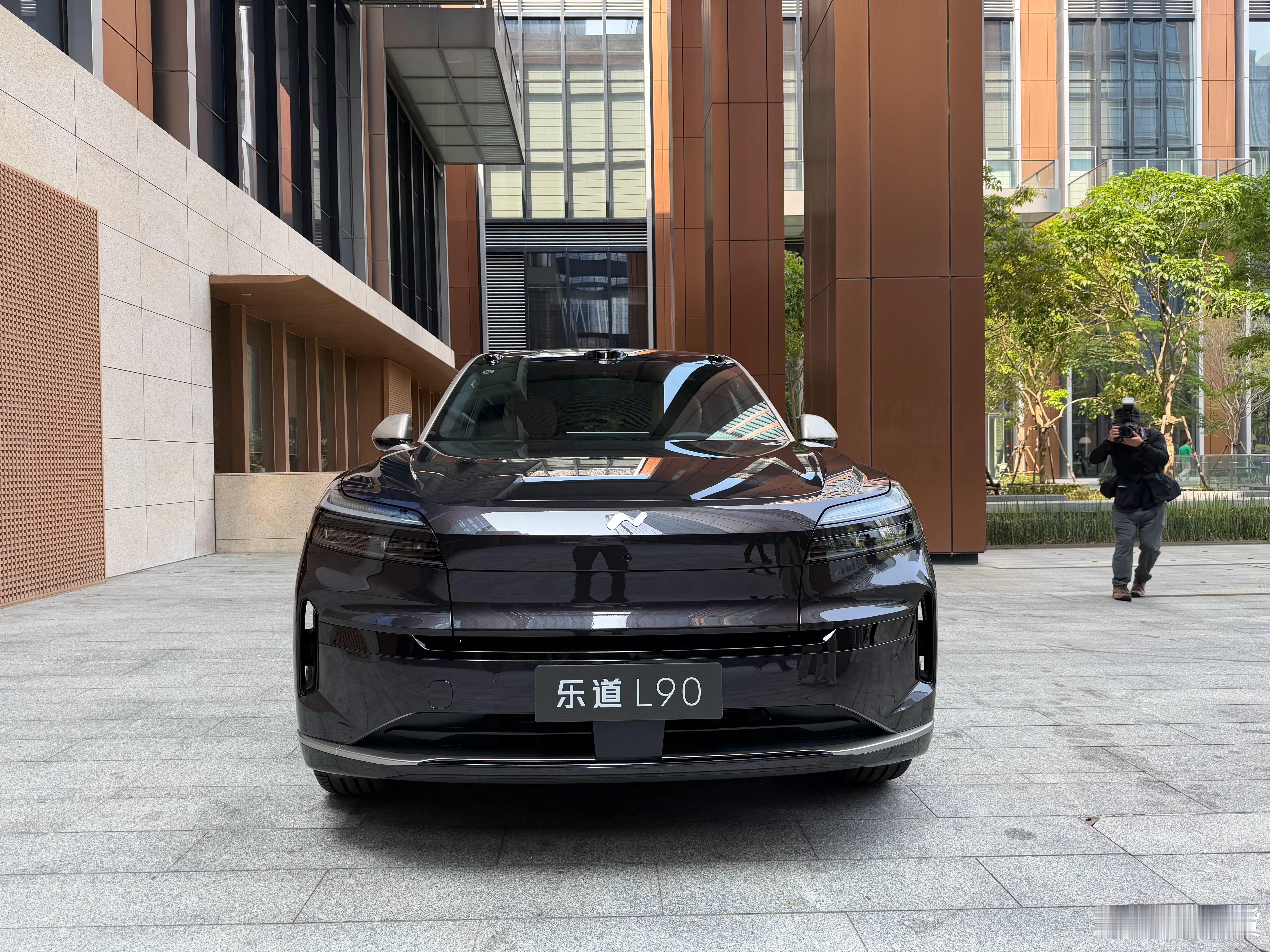今天在厦门还是试到了一些有趣的东西蔚来乐道L90大v聊车