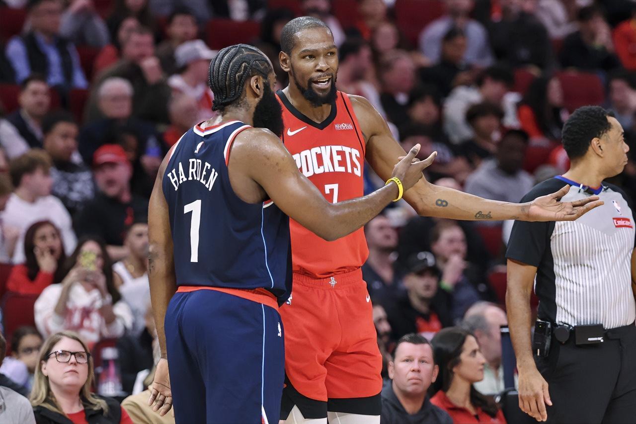 哈登：杜老大，反正你们连着输西部倒三其中两队了，明天不差我们快船吧？？？
杜兰特