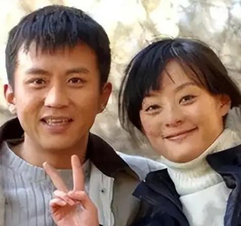 演员邓超和孙俪夫妇近期向江西省遂川县捐赠了一批应急物资。
物资于2026年9月7