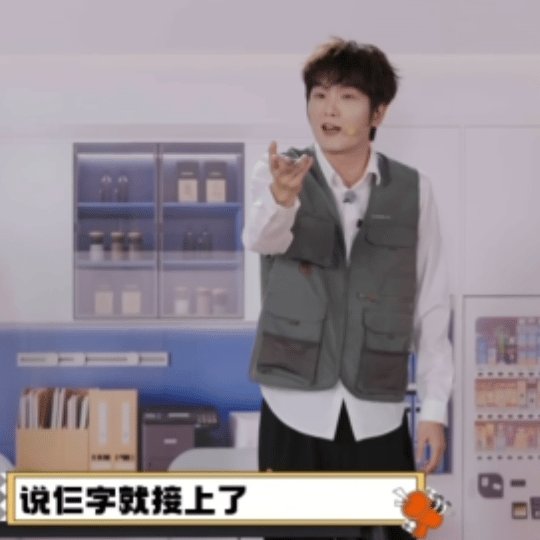 大锁在2026您就省省吧 里这是完美诠释了“职场信息枢纽”吧！真的是公司拥有一类