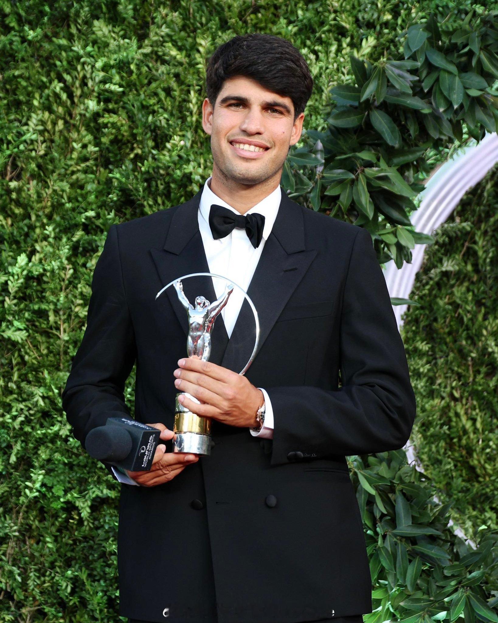 【2026劳伦斯完整获奖名单】🏆🏆🏆最佳男运动员：阿尔卡拉斯🎾最佳女运动