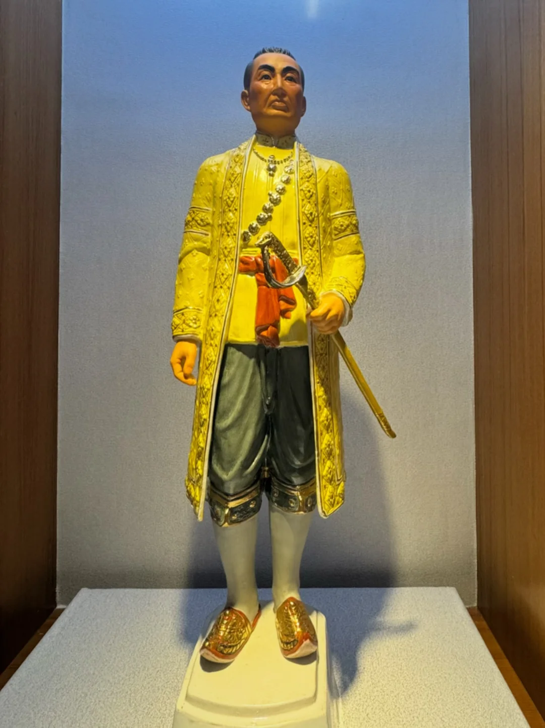 泰国的民族英雄，广东潮州人郑信