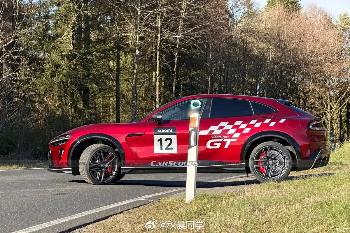 小米YU7 GT，极速300km/h，双电机1000马力！目前车辆在德国纽博格林