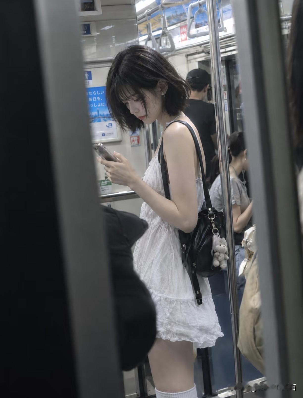 快问快答
第一眼就喜欢上的人
要怎样才能让自己熬过死心期