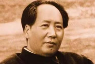毛主席最后的心愿：把骨灰撒进长江喂鱼 晚年，毛主席多次对身边人安排后事。 他说：