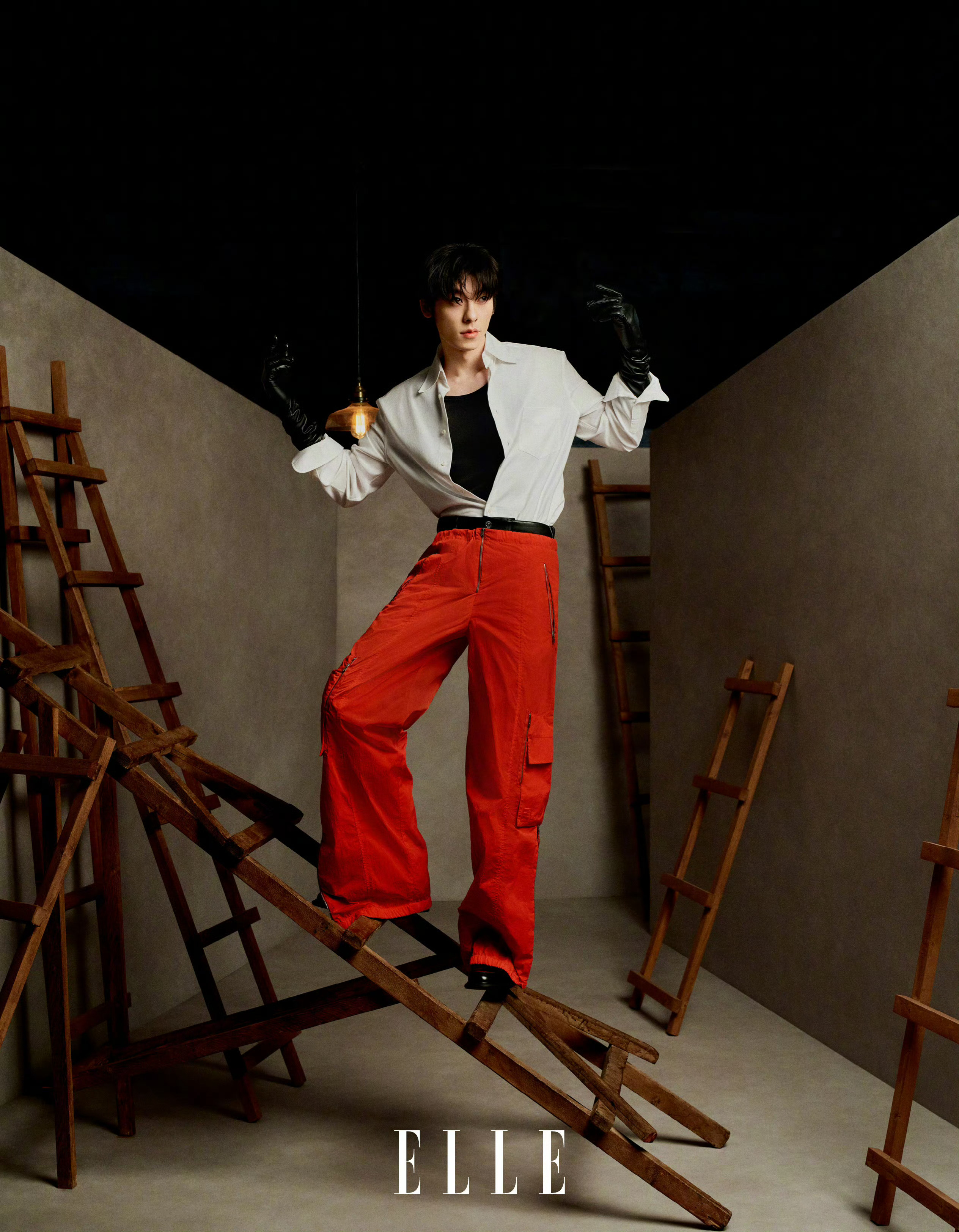 许光汉  x  ELLE五月刊，迎来许光汉登封，NIKE助力下解锁个人五大女刊首