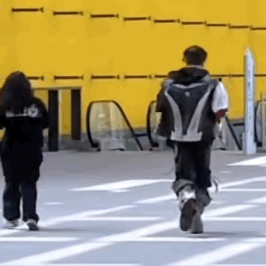 丁禹兮校园男大限时回归[色]上一秒还在被小丁发带造型帅得一愣一愣的，下一秒看到小