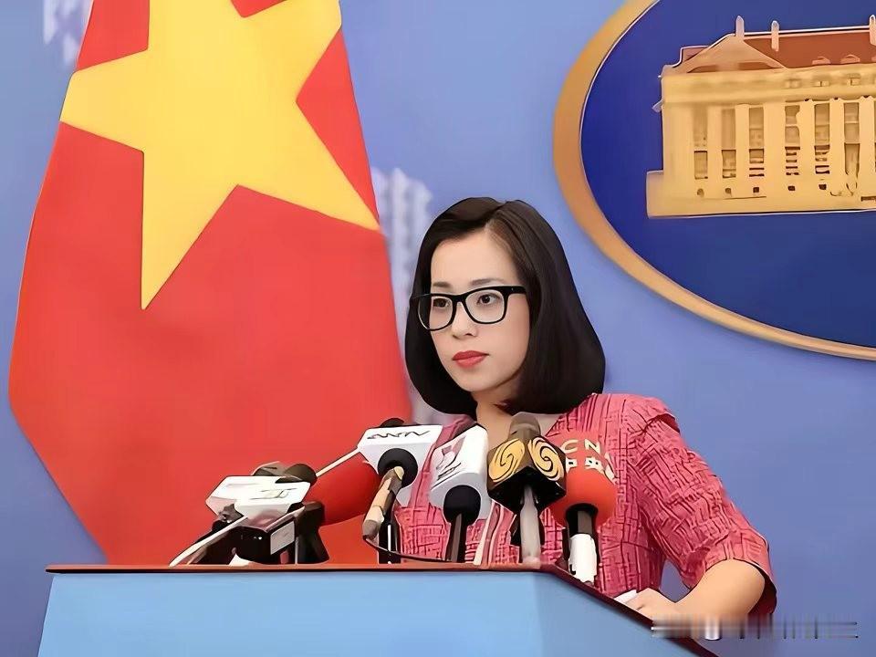 越南就中菲两国在南海仁爱礁发生摩擦一事回应记者的表态并非完全客观中立。于7月20