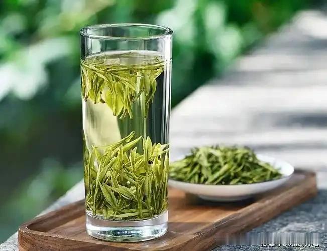 喝茶,喝到的是什么?
一叶见山水，一味知春秋。