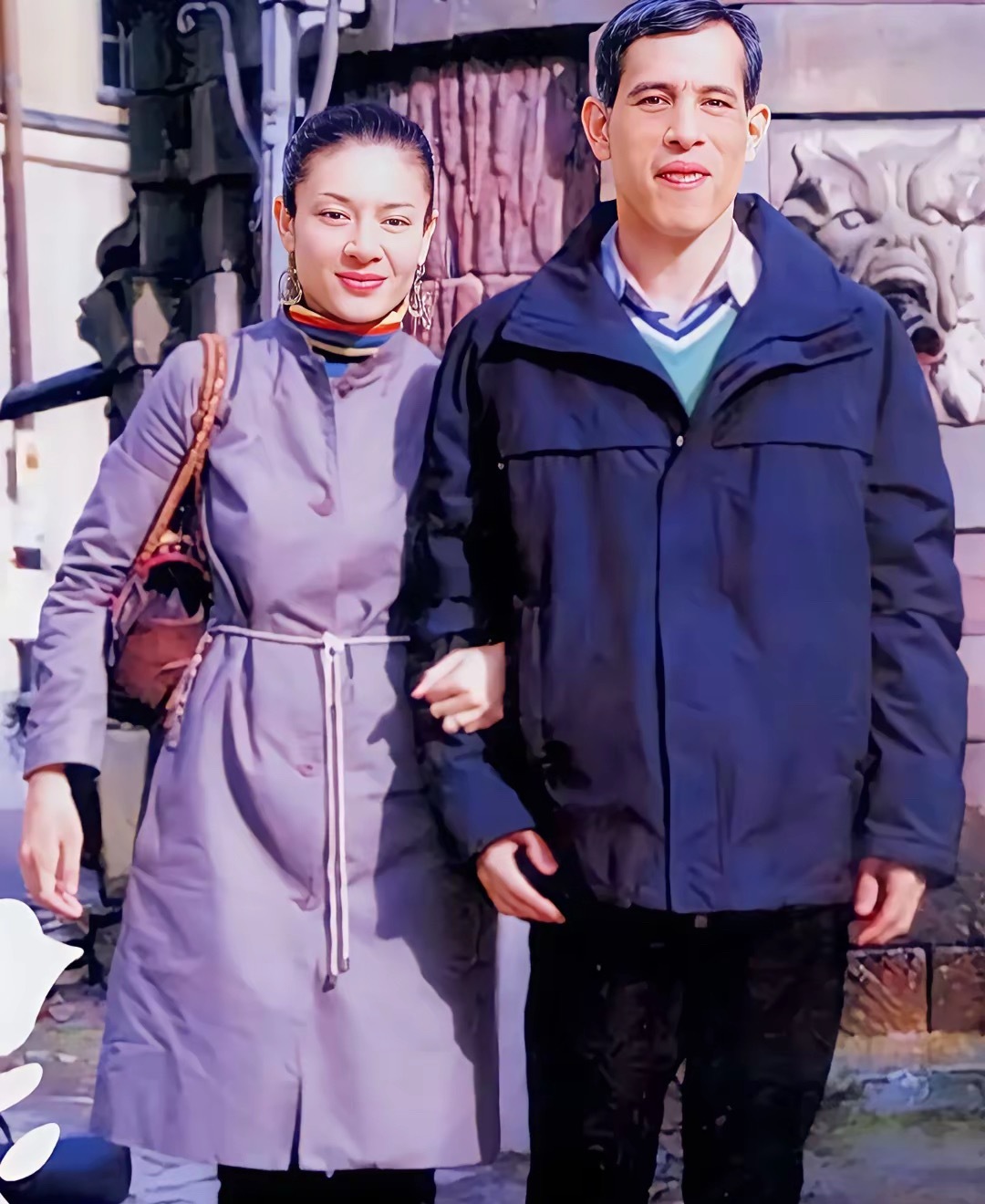 泰王发自内心的笑容，都给了西拉米王妃 ​​​