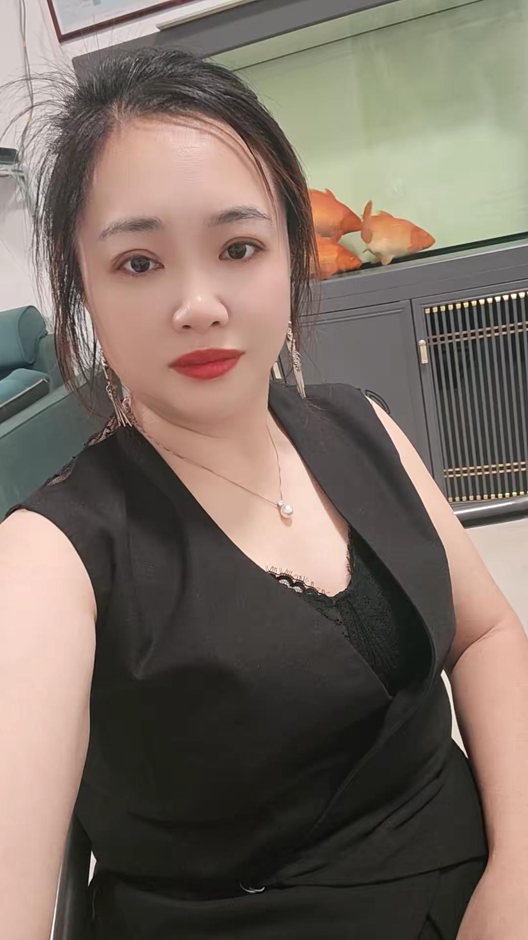 上班自由穿搭