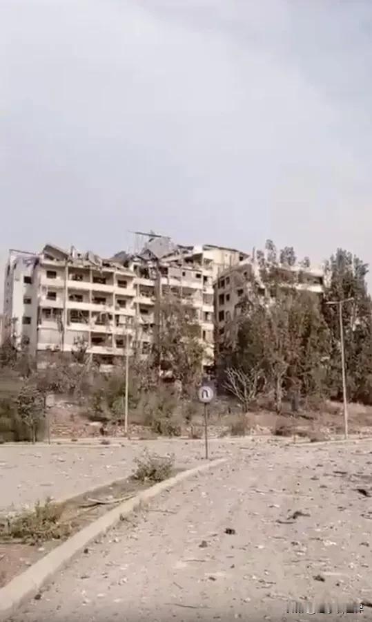【以黎冲突】黎巴嫩国立大学建筑在以色列空袭中严重受损
贝鲁特时间11月9日下午，
