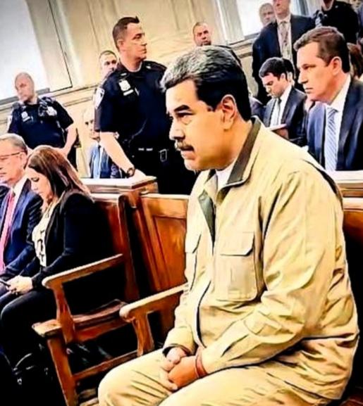 马杜罗这招真的是给大家上了一课，什么叫“钞能力”通关。
 
他在美国法庭上那股劲