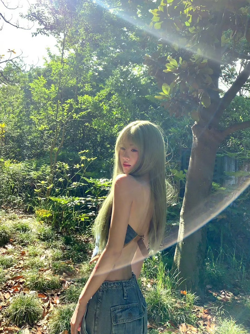 背影好美 ​​​