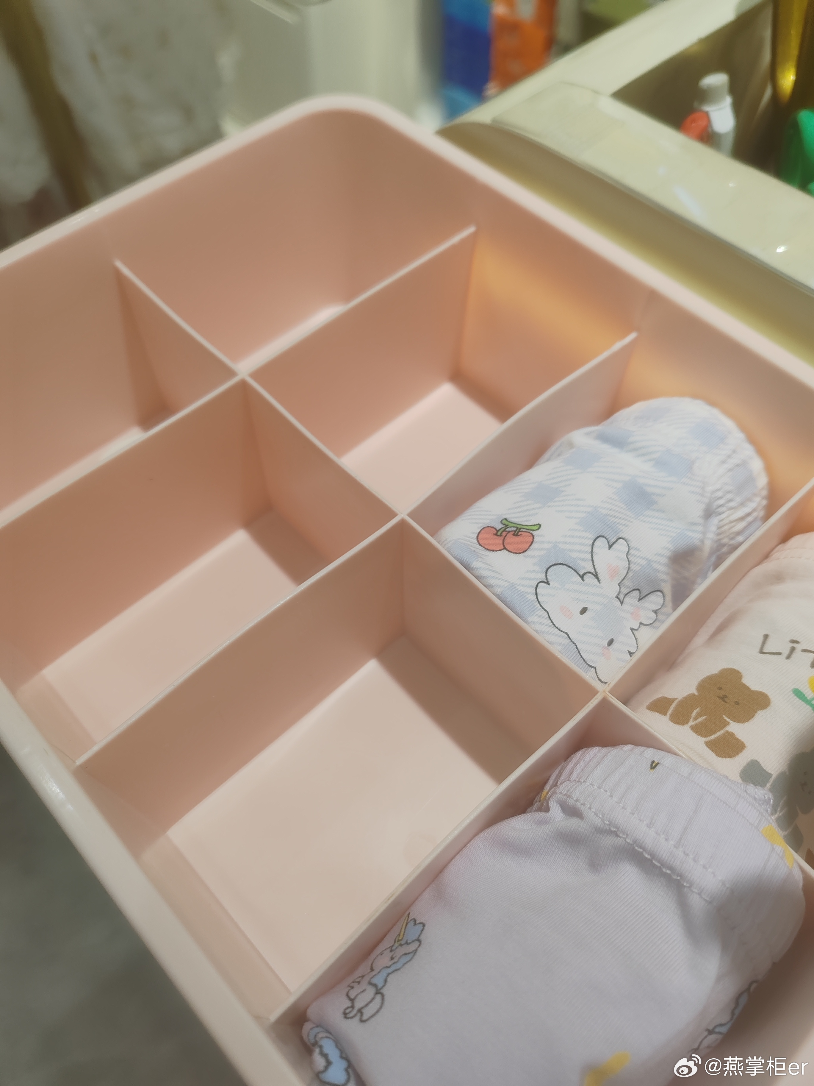 问有9岁女孩子穿的平角内裤吗？我从150尺码拿到170尺码，她一直说小。她把所有
