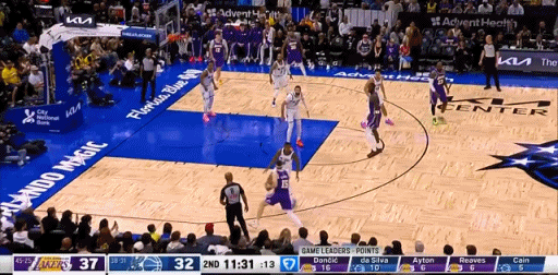 裁判今天真不吹，以往2+1没跑了。 