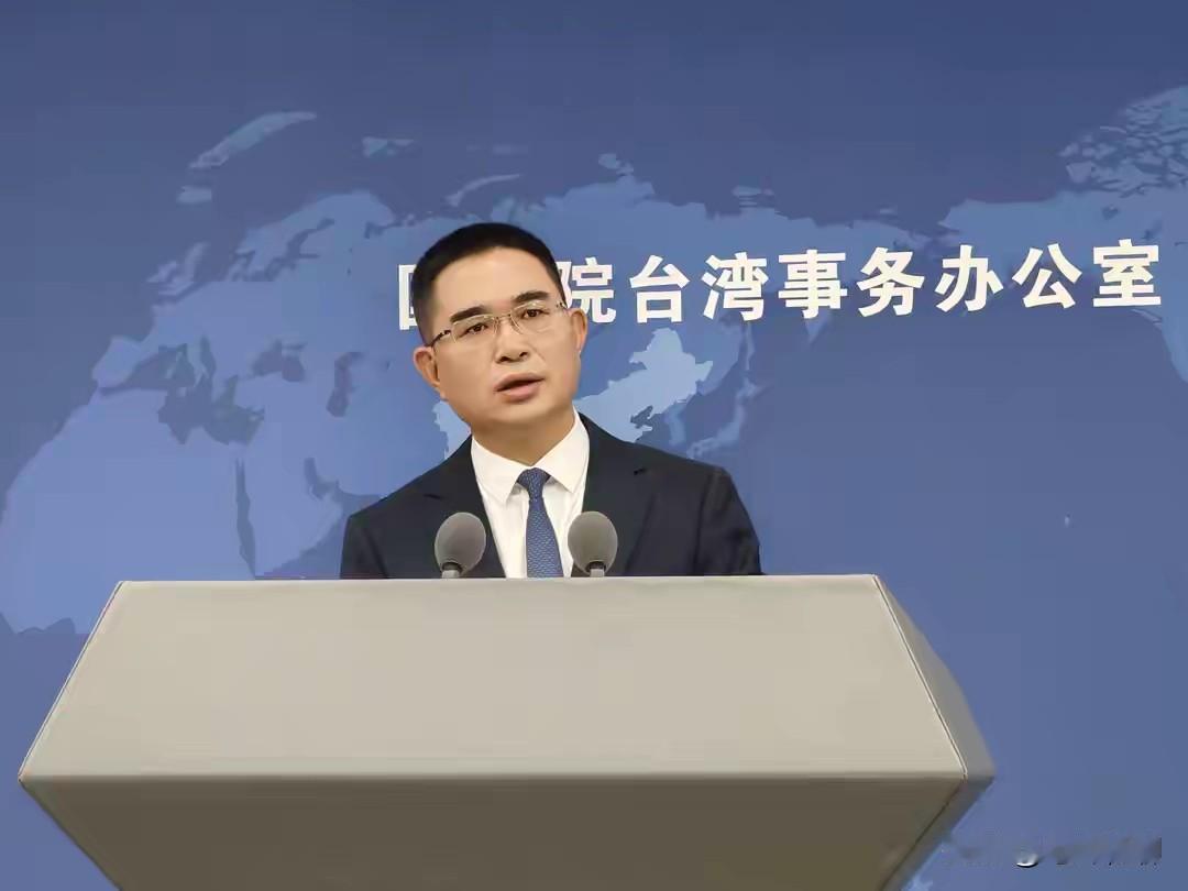 在今天上午的国台办例行记者会上，有记者问，台陆委会说台湾在为维持台海和平现状努力