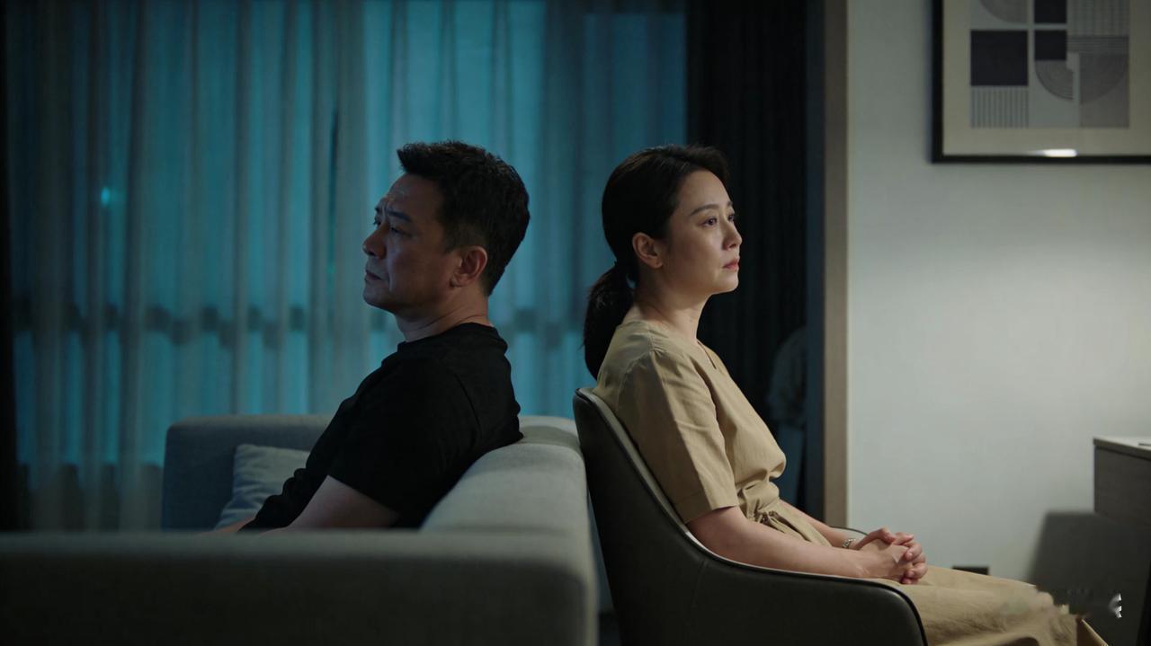 人到中年，婚姻亮起红灯？多半逃不开这4个症结

人到中年，许多夫妻的婚姻渐渐没了