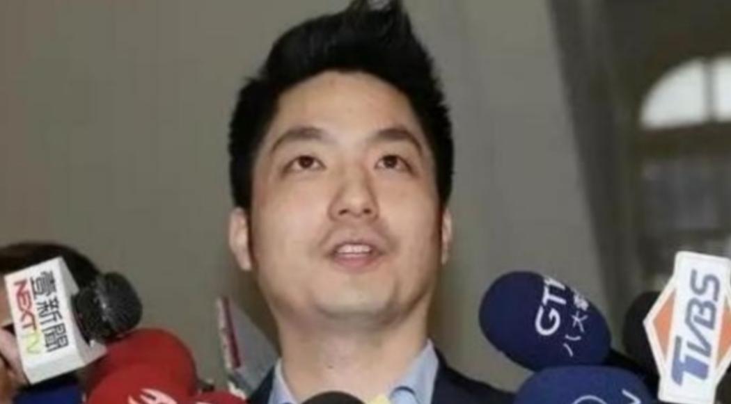 岛上传来消息，台北市市长、蒋介石的曾孙蒋万安公然表示，自己绝对不可能去选下一任国