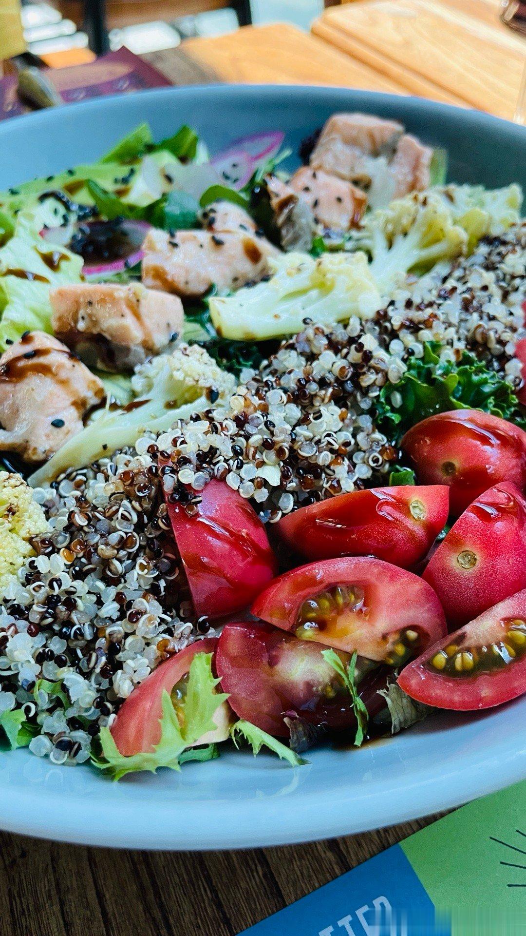 #液断减肥# 太不靠谱了！这样减肥简直是作～只有住院不能吃东西的、需要手术的，才