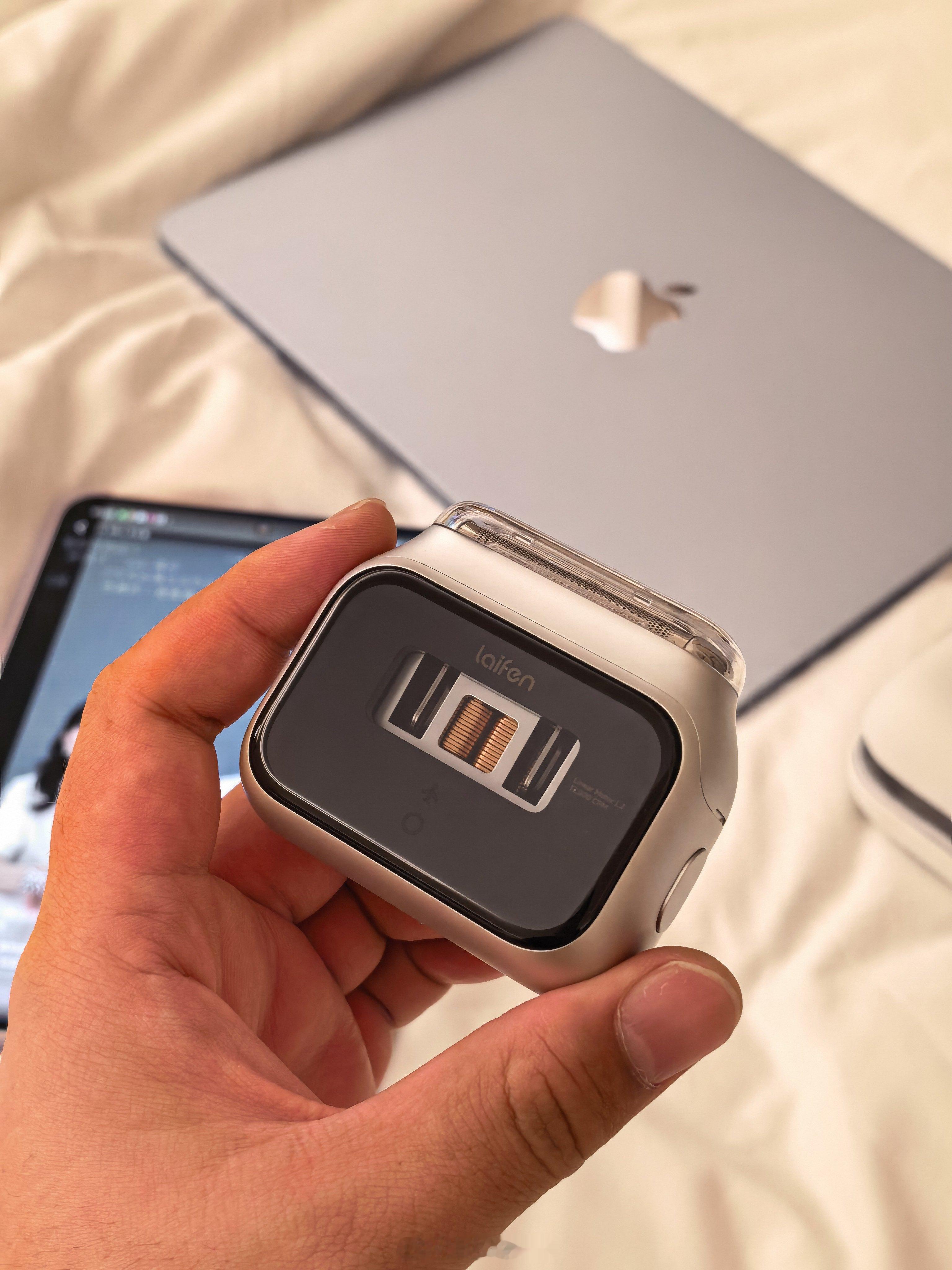 差旅中的思考   最近出行的必带好物：MacBook Air M5OPPO Pa