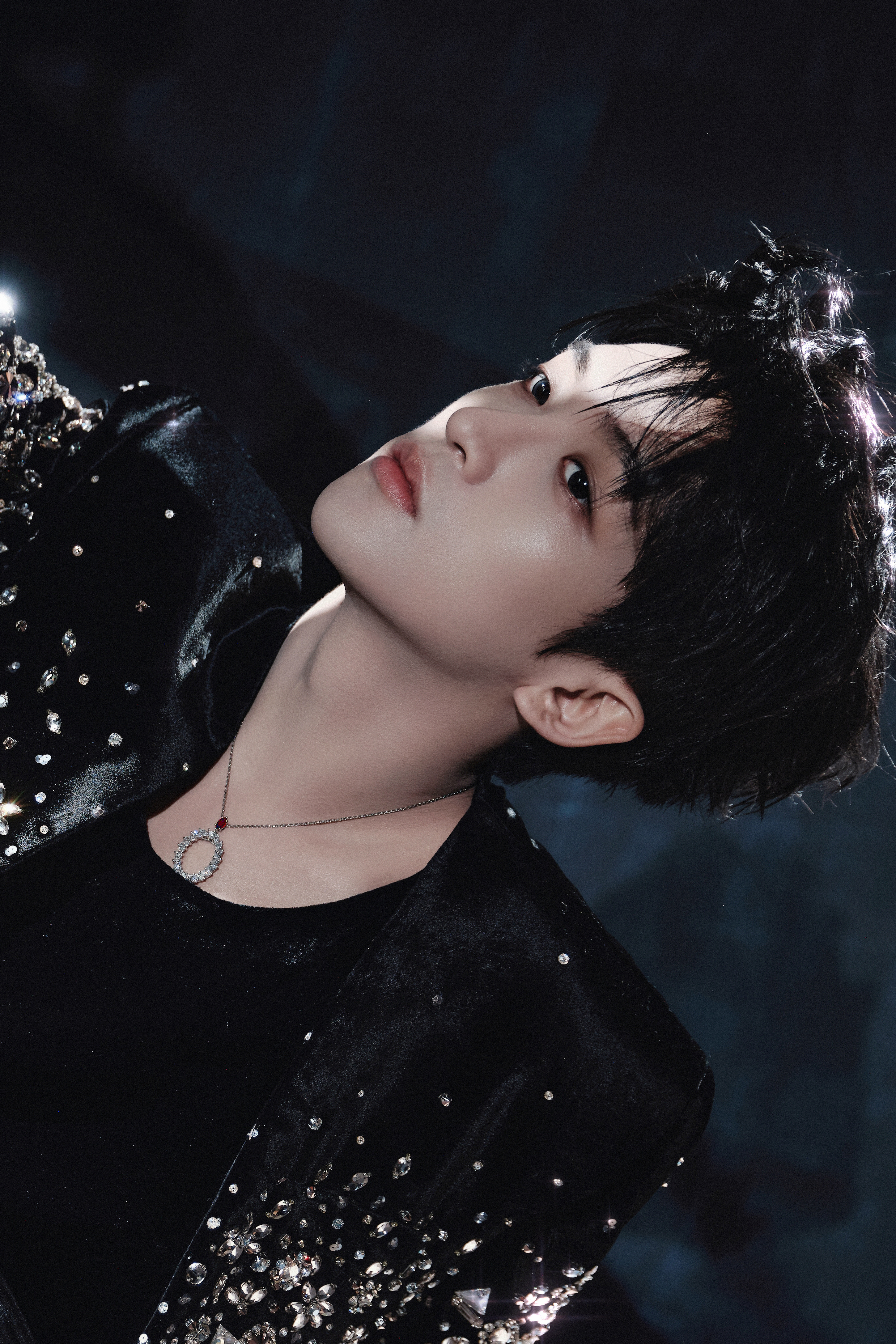 黄子弘凡个人演唱会今天在鸟巢举行，舞台造型惊喜带来Zuhair Murad高定特