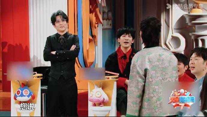 薛之谦乖就一个字我演好几次  火星情报局上的这一幕，薛之谦的“乖”字诀再次上线！