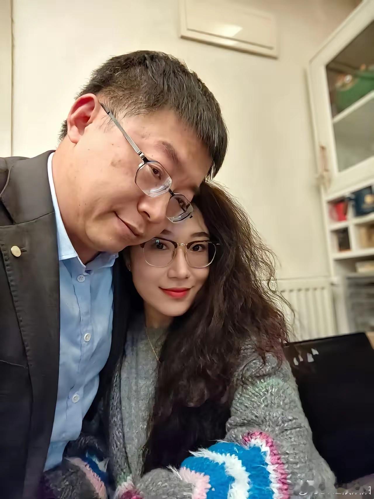 哈哈！抓到了！微博账号DHZ段畑畑，复旦教师:沈逸爱老婆🌹🌹🌹