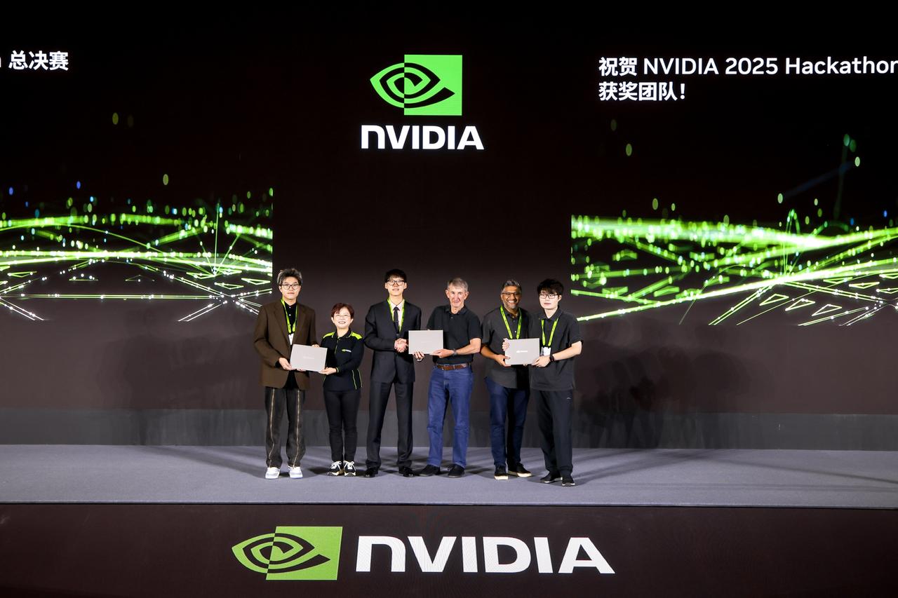 2025 Hackathon 年度总决赛结果重磅揭晓🎊！
本届大赛吸引了 20