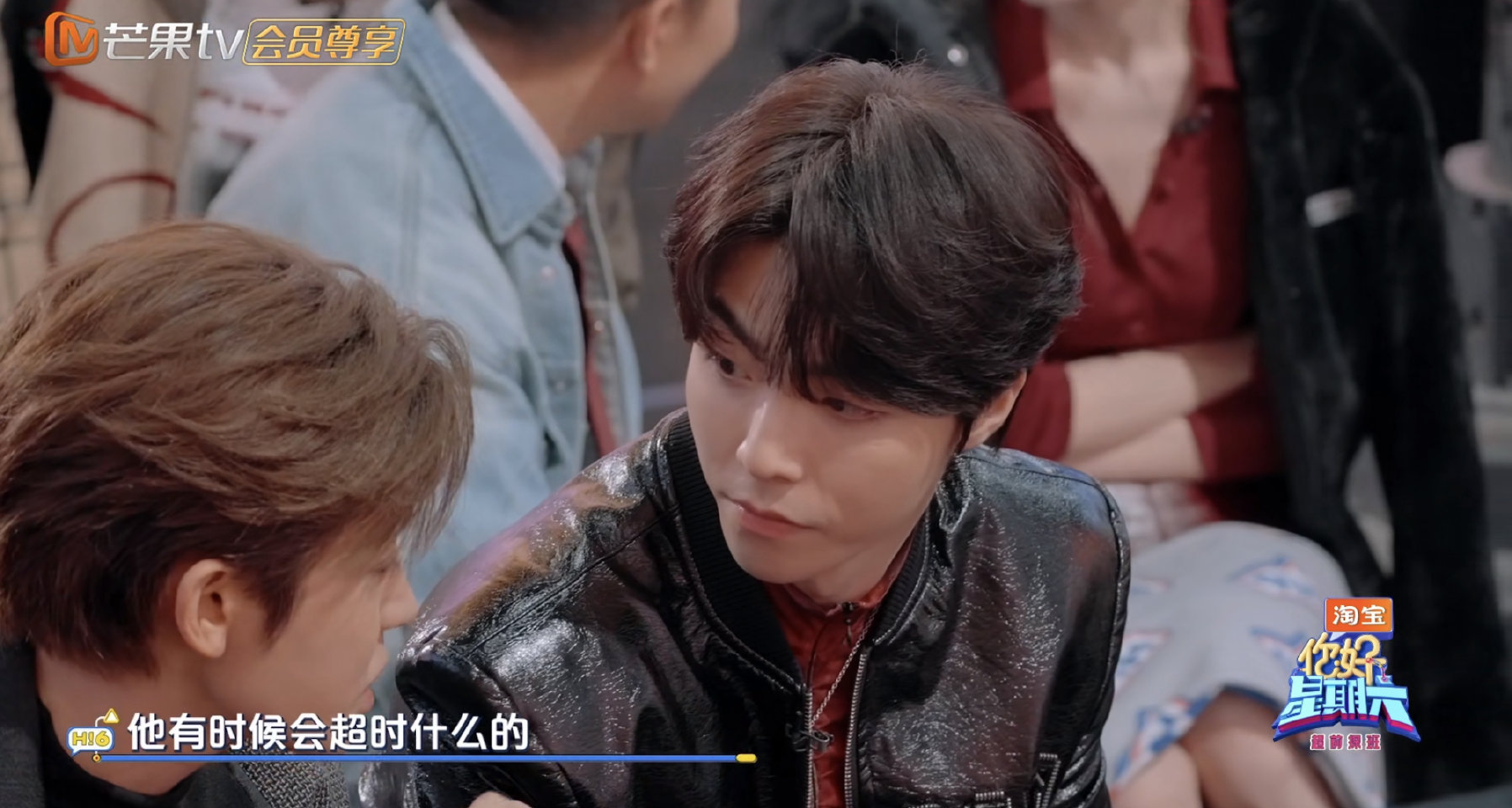 侯明昊拍戏期间只睡五个小时 侯明昊陈立农这波访谈太真实了！小侯说拍戏每天睡五六个