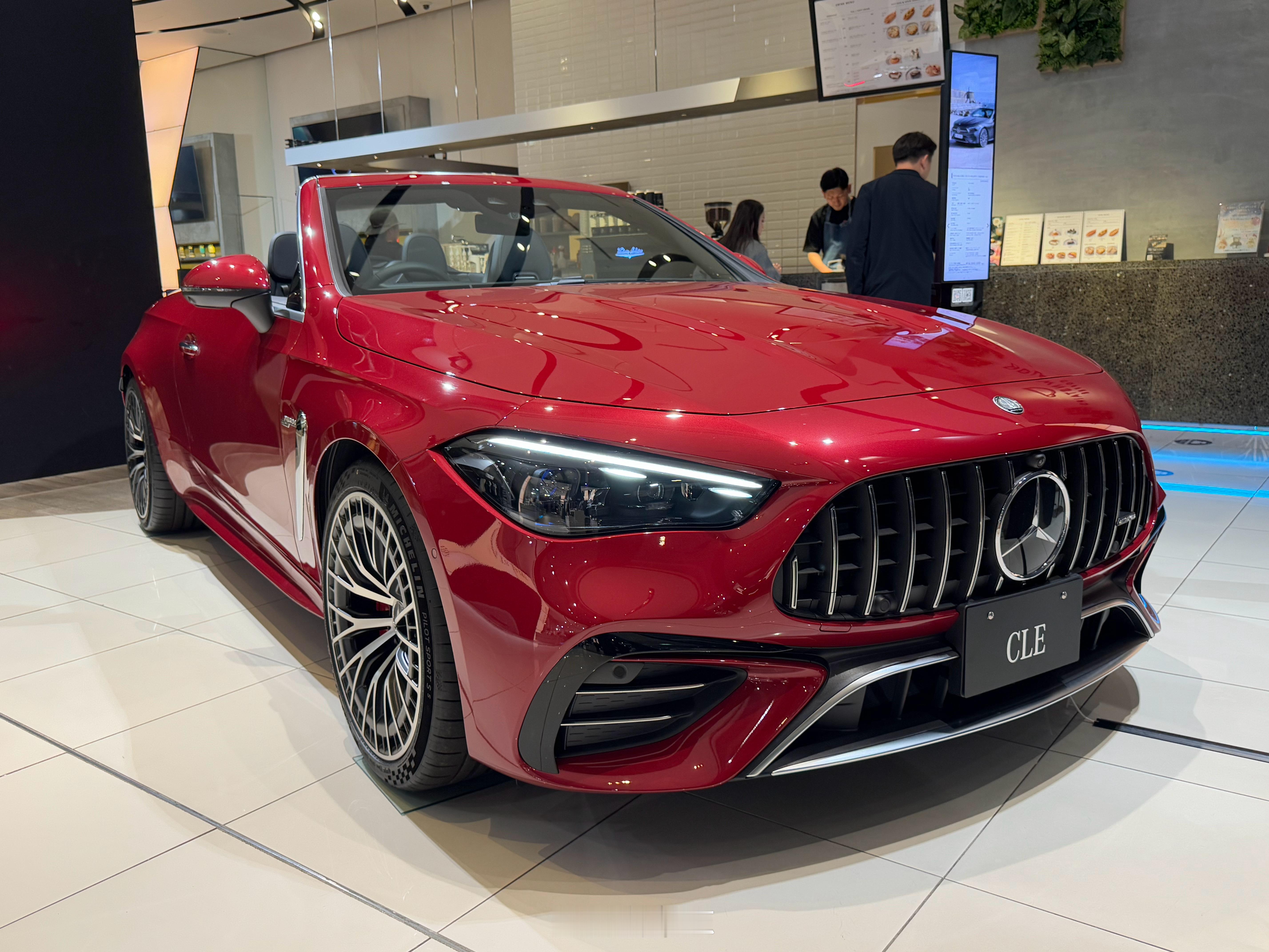 AMG CLE53敞篷日本也上了感觉破坏了Coupe的优雅线条，这代硬顶的好看[