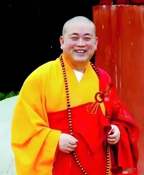 警方回应“少林寺方丈释永信携带情人、子女等34人潜逃被拦截”：通报是假的，目前正