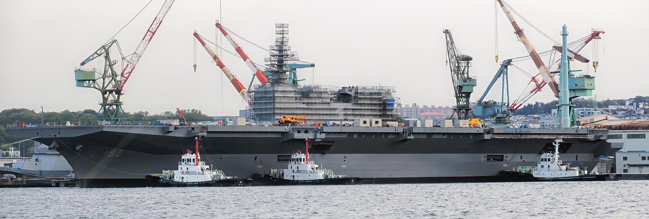 4月17日拍摄，日本海上自卫队“出云”号甚至完成甲板改装，这是“加贺”号之后第二