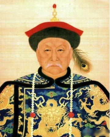 鳌拜手握40万兵，为何宁死也不愿造反？其实他不是忠于康熙和孝庄。说起清朝的乱臣贼