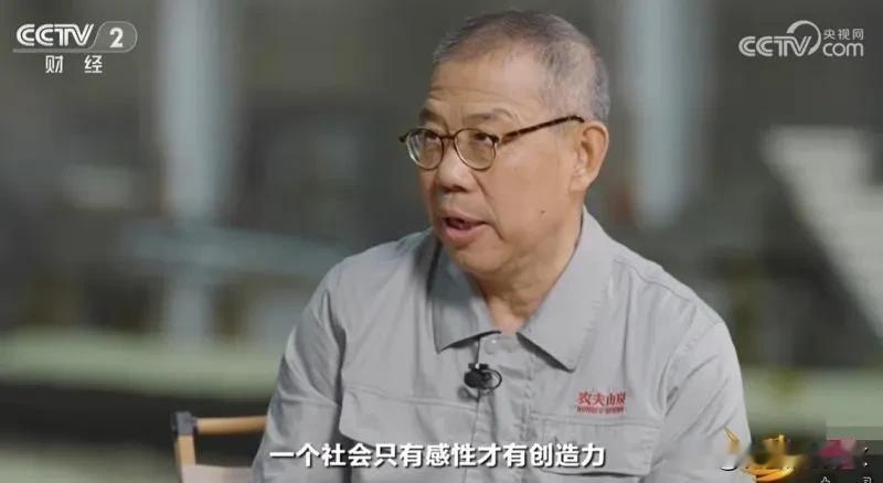 新加坡联合早报发表评论文章，农夫山泉创始人钟睒睒又“开炮”了。
8月8日，在央视