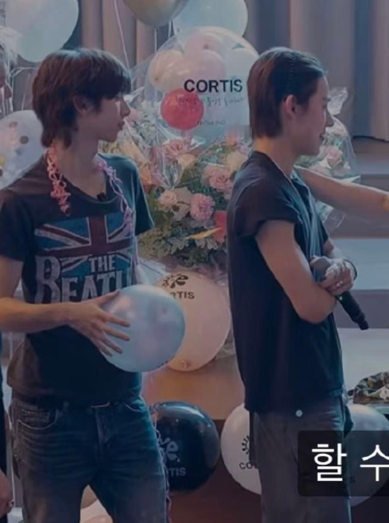 看金主训和严成玹同框就知道为什么盐盐是中国女婿了 就连头型都是奶奶辈最爱的扁头