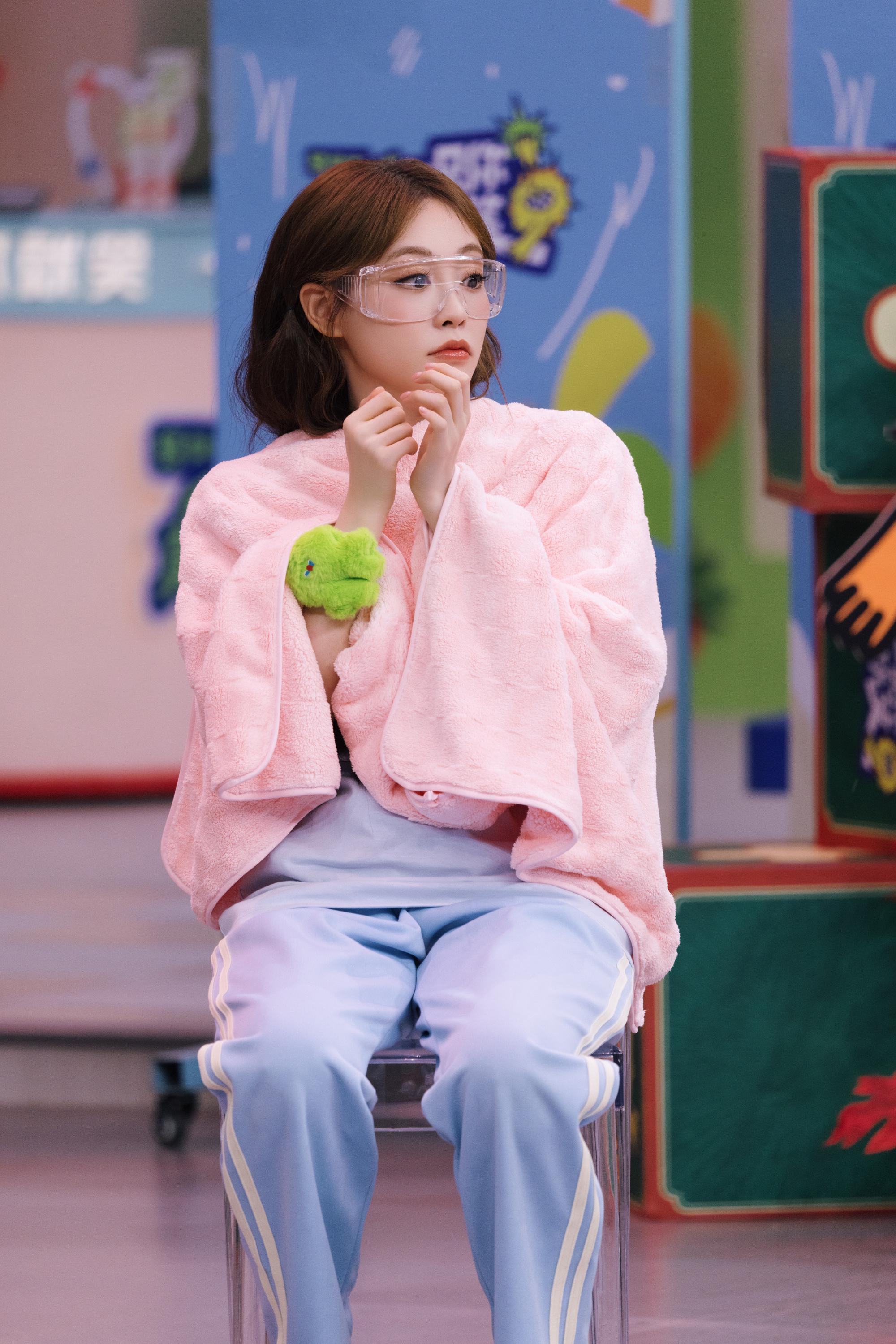 祝绪丹一见你就笑🍓 ​​​