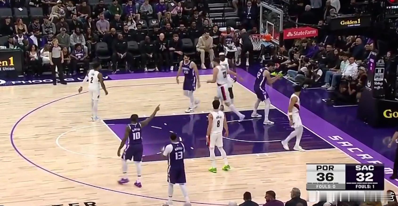 玛德，杨瀚森一点上场机会都没有。 