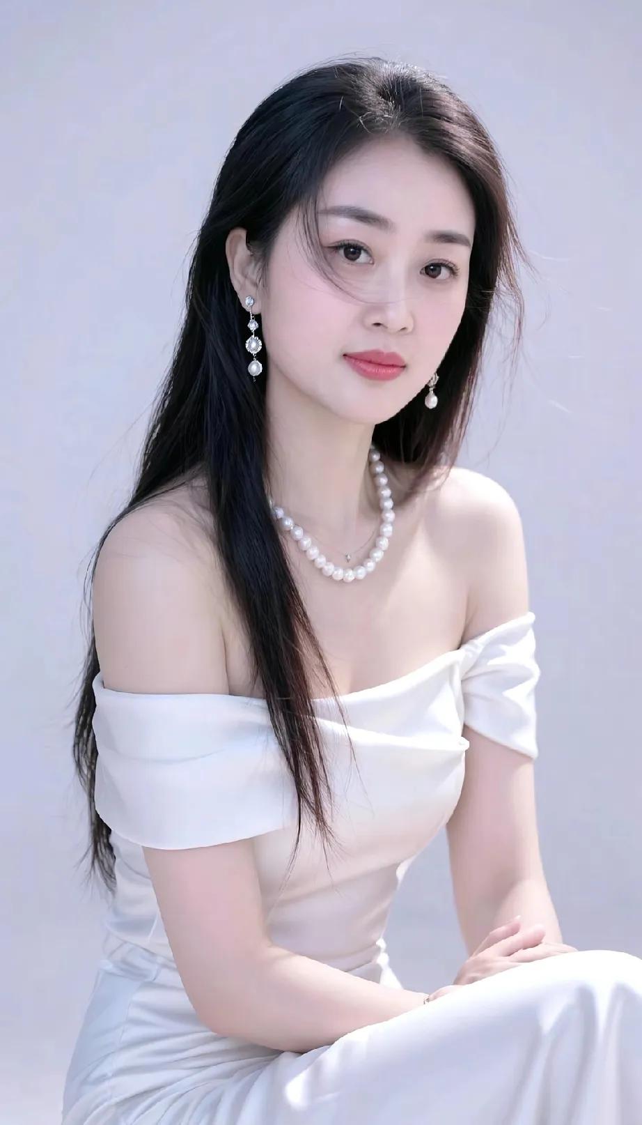 女人到底想要一个
什么样的男人

其实大多数女人也很简单
她们也想有个幸福的家