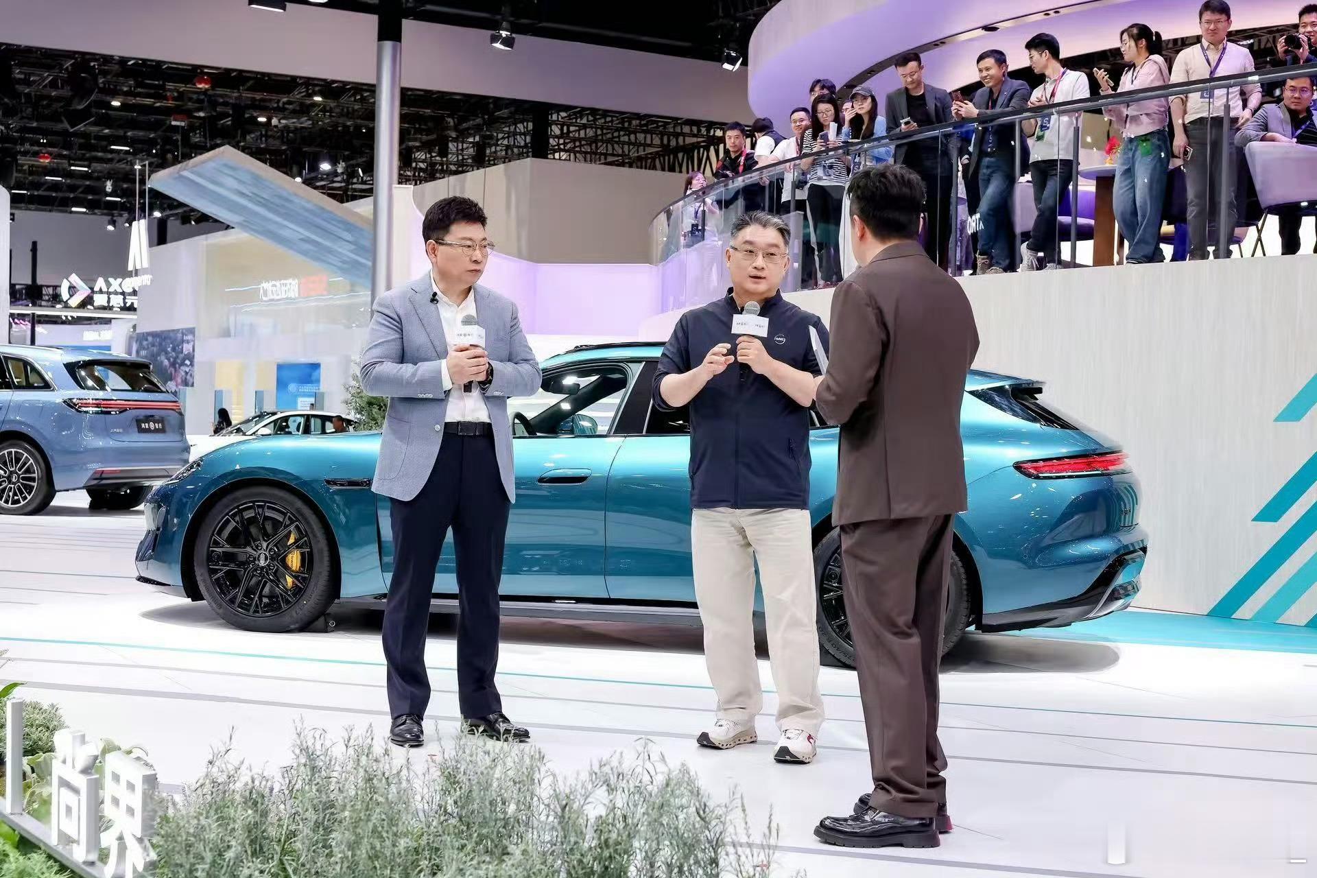 贾健旭现场尚界Z7小订转大定北京车展这波真的被惊到了！贾总现场互动，直接带动一波