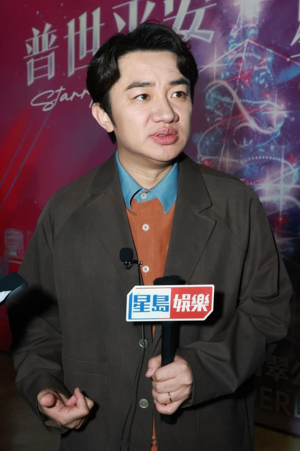 星岛：王祖蓝好友罹难得热心人义助办理身后事 乔宏遗孀小金子来港献唱王祖蓝以“艺人