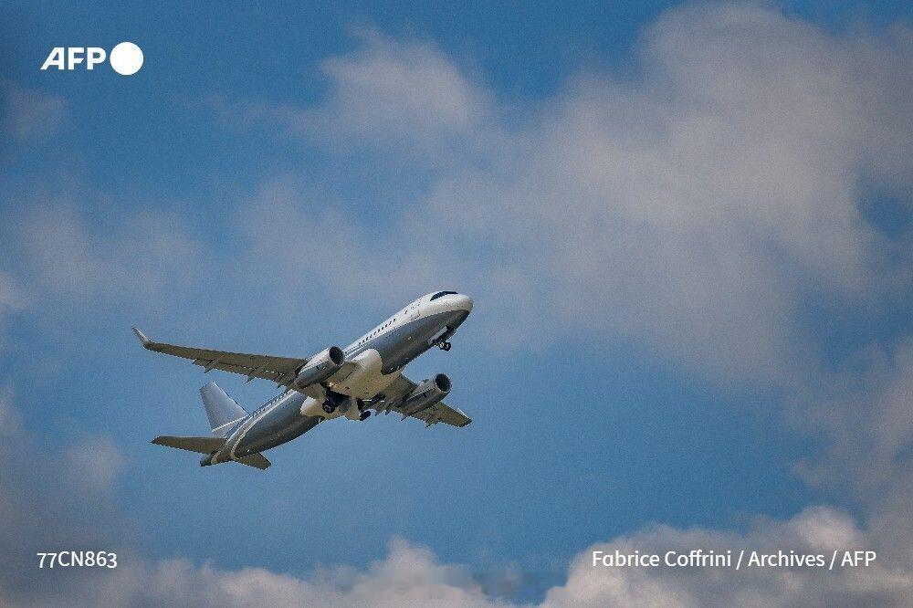 数千架空客A320紧急停飞 🛬 空客公司周一宣布，在大约 6,000 架潜在受