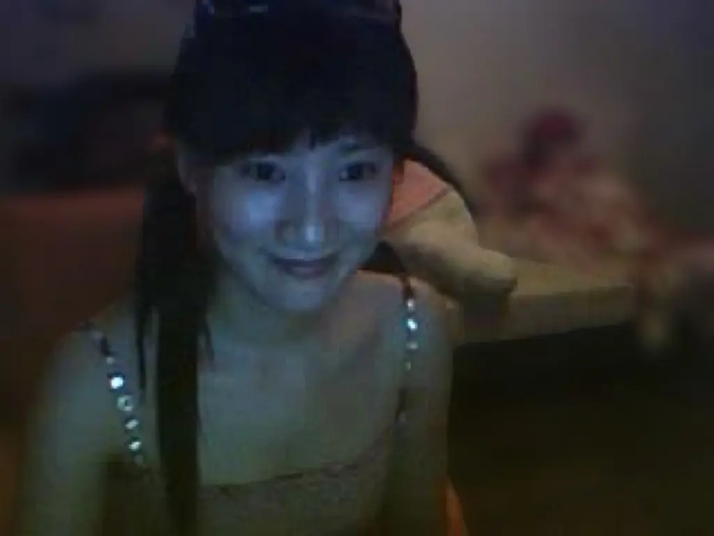 打开QQ相册像是打开了一整个青春。原来2006已经是二十年前了