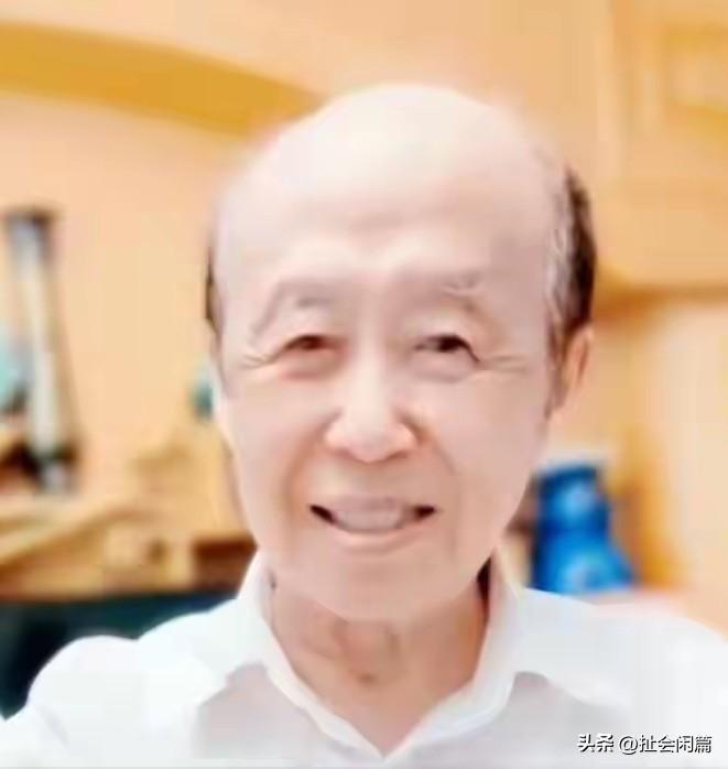 评书艺术家田连元，已经85岁了。虽然经历丧子之痛以及脑梗的折磨，但依然思维敏捷，