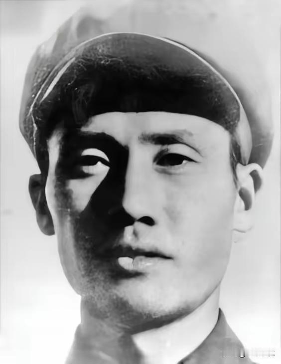 众将集体反对！志愿军副军长强行关押800美军俘虏，含泪放话：追责我一人扛
 
