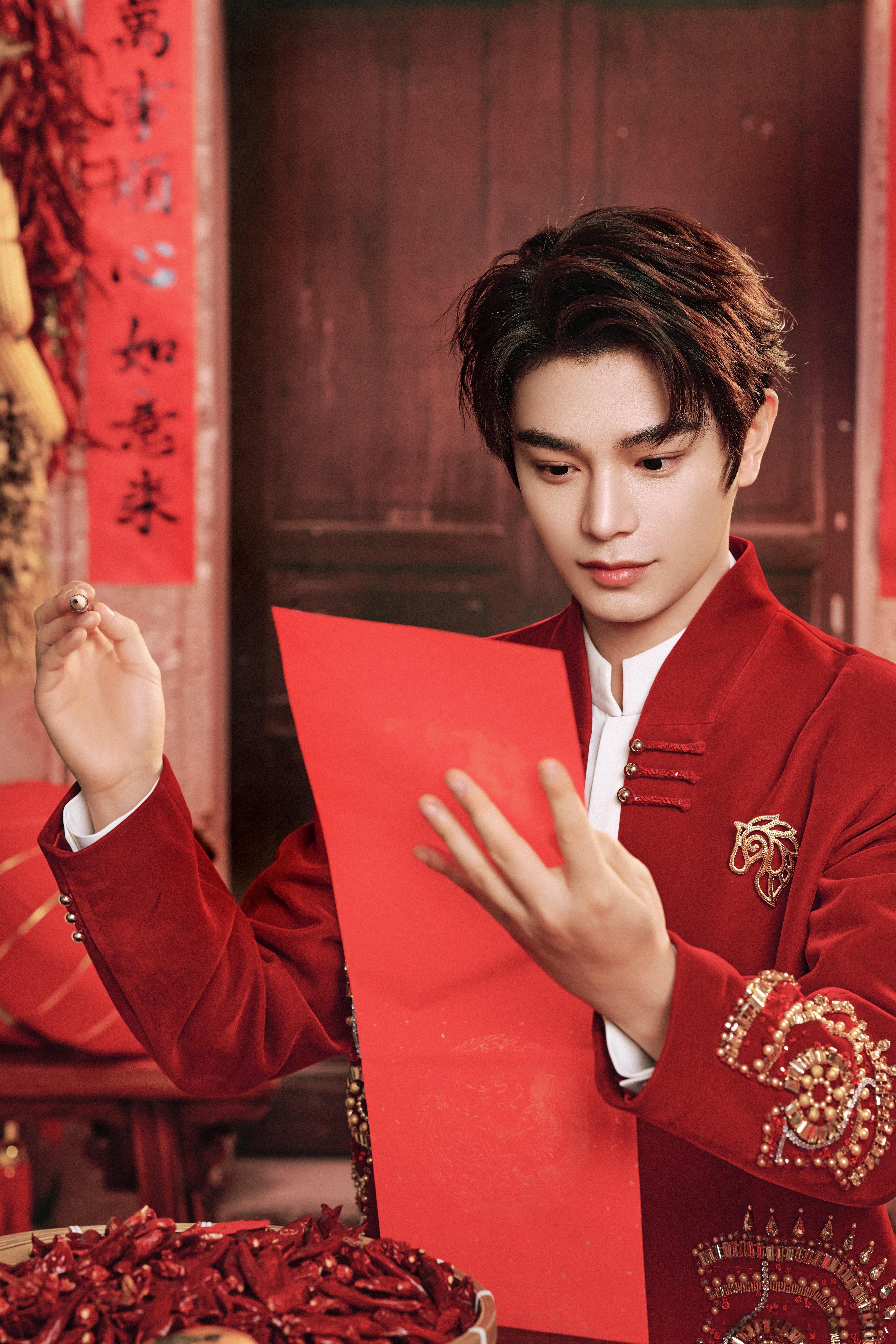 丁禹兮南部档案 dyx丁禹兮陈伦﻿ ﻿ 想你是三分泉水七分月，把青山浩渺看遍，你