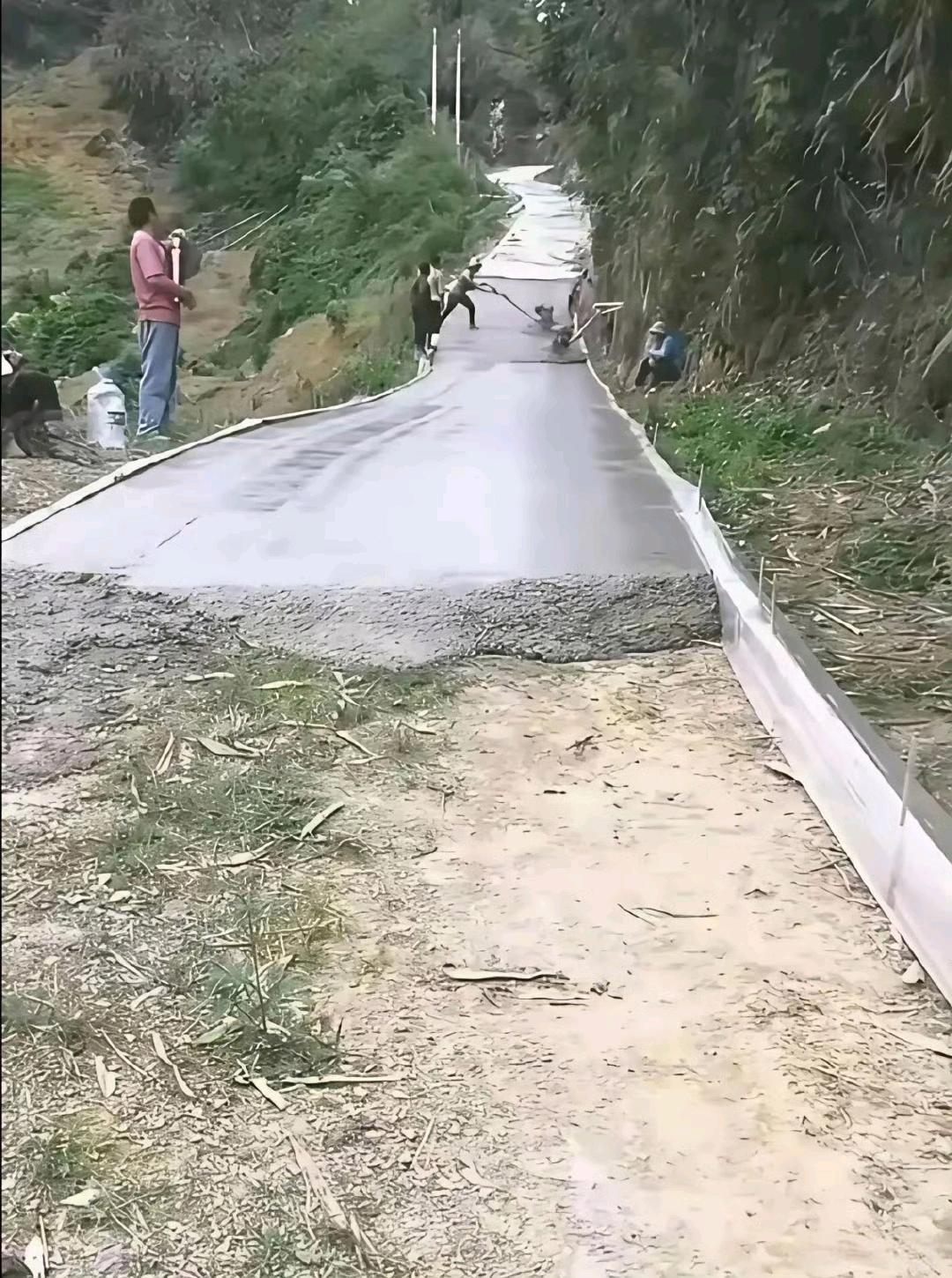 这样修路，不得不说，不修也罢。 